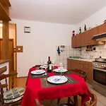 House 975 * Fažana
