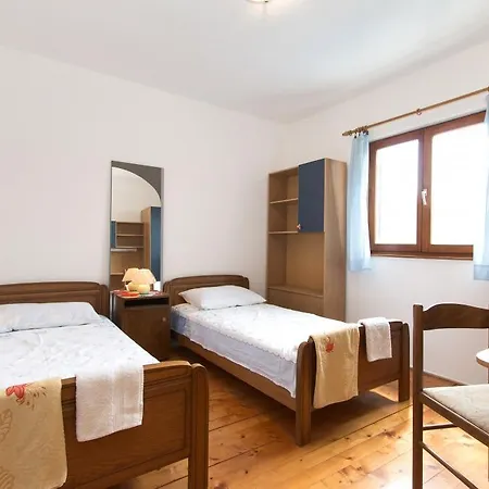 House 975 Fažana